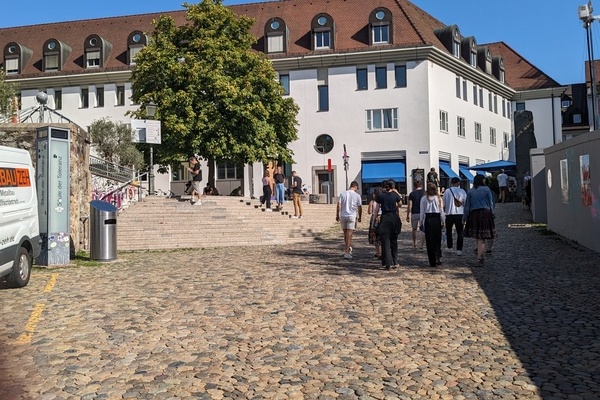 Augustinerplatz - Wie sorgt die Stadt fr Ruhe