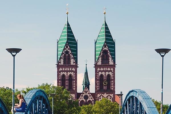 Ist Freiburgs geplantes Rettungszentrum zu teuer?